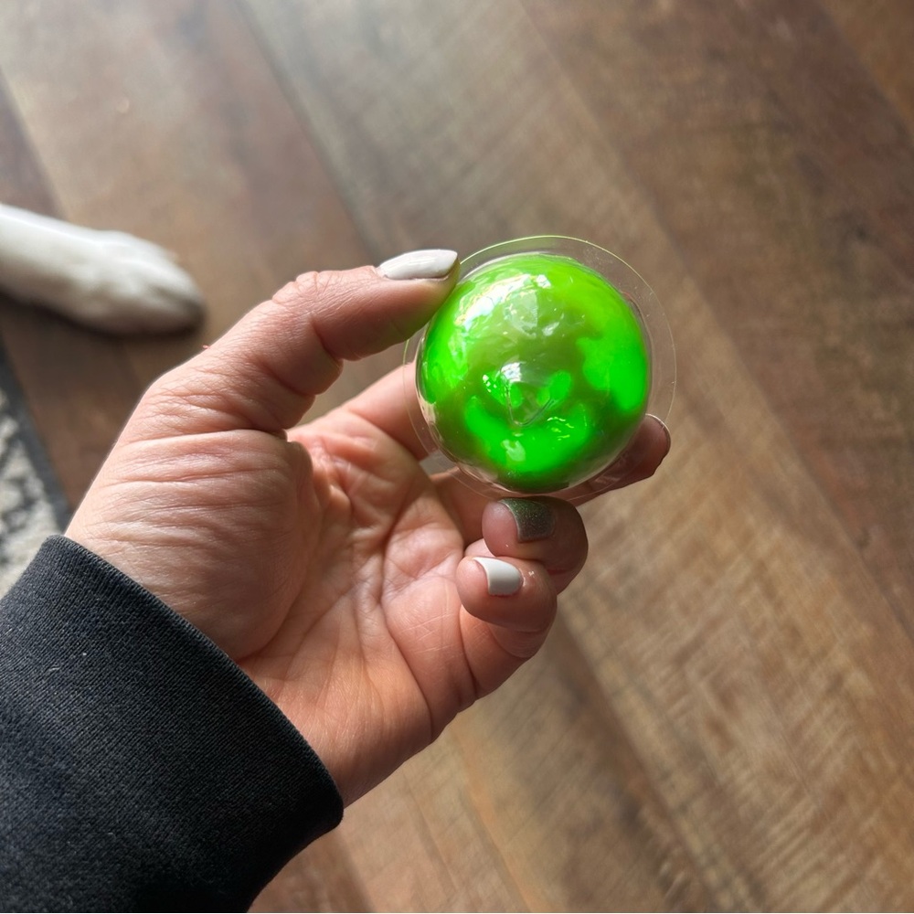 Oogie boogie glow cube ice cube
